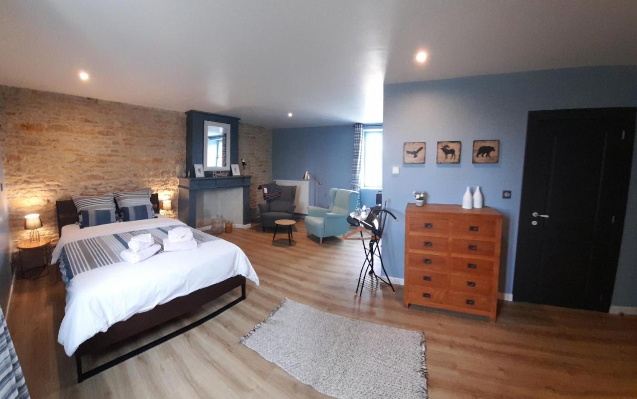 Angliers  La Galuche Bed & Breakfast エクステリア 写真